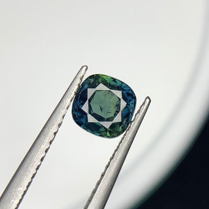 Parti Sapphire Gemstone For Ring, Bi Color Sapphire Loose Stone, 1.15 CT