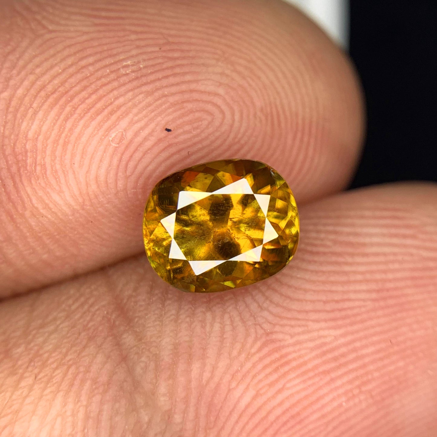 Full Fire Sphene Loose Gemstone For Ring, Natural Sphene var Titanite Gemstone, Loose Sphene Ring Stone, 1.90 CT