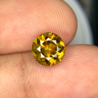 Round Sphene Loose Gemstone for Ring, Full Fire Sphene Ring Stone, 2.2 CT