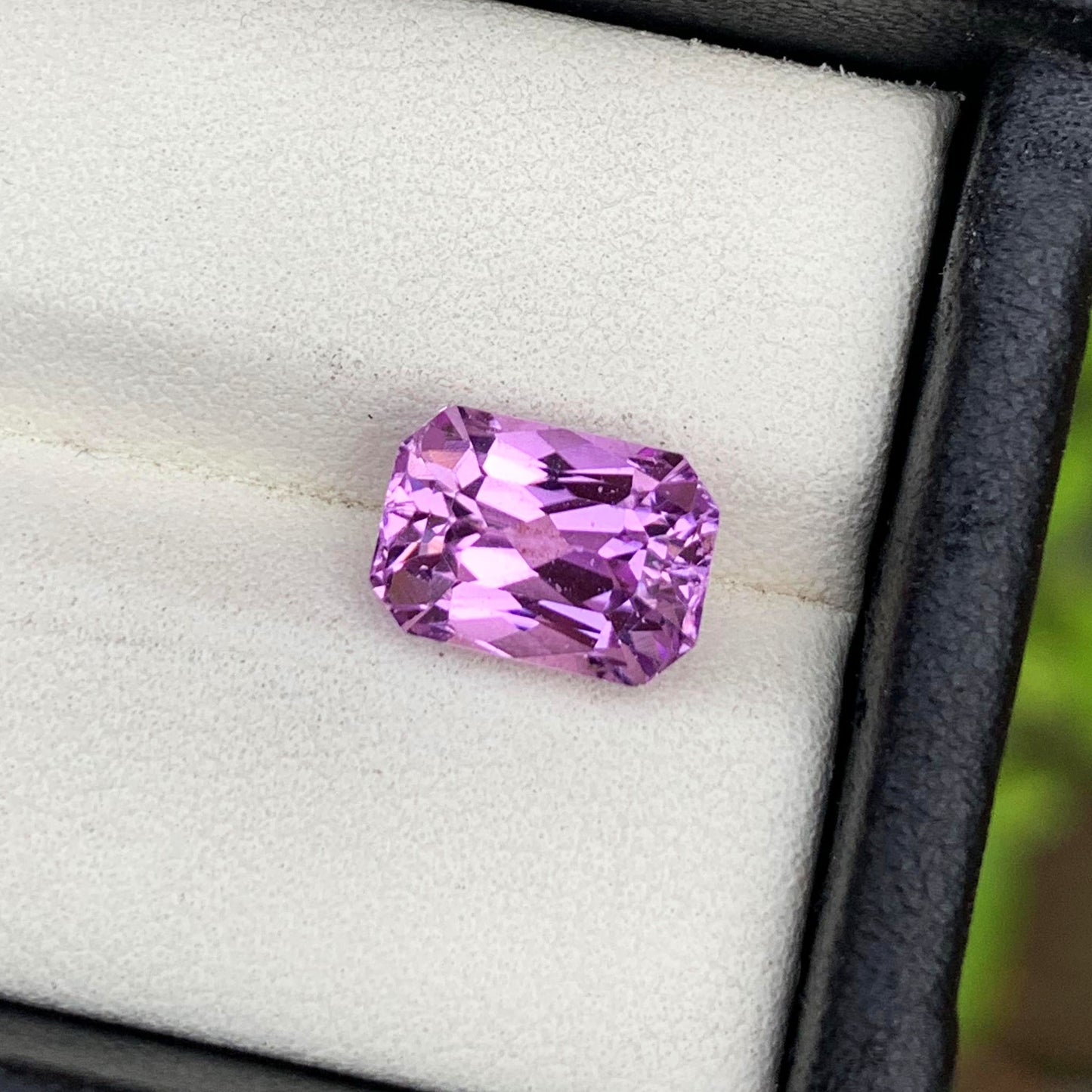 Ring Size Kunzite Gemstone, Deep Lilac Kunzite Stone, 3.80 CT