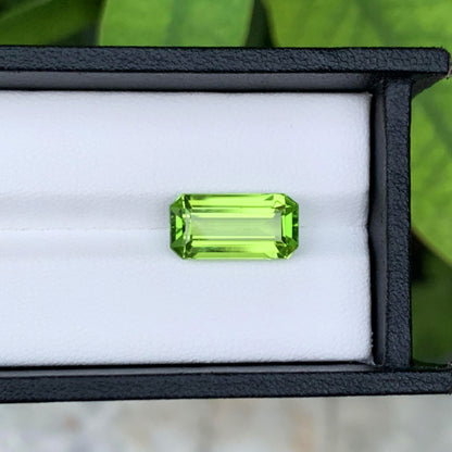 Apple Green Peridot Stone For Jewelry Making, Emerald Cut Peridot Gemstone