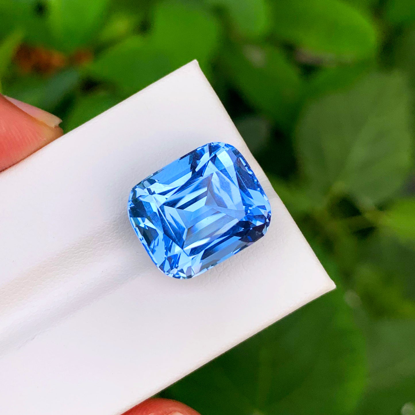 AIG Natural Aquamarine Gemstone, Deep Blue Beryl Gemstone