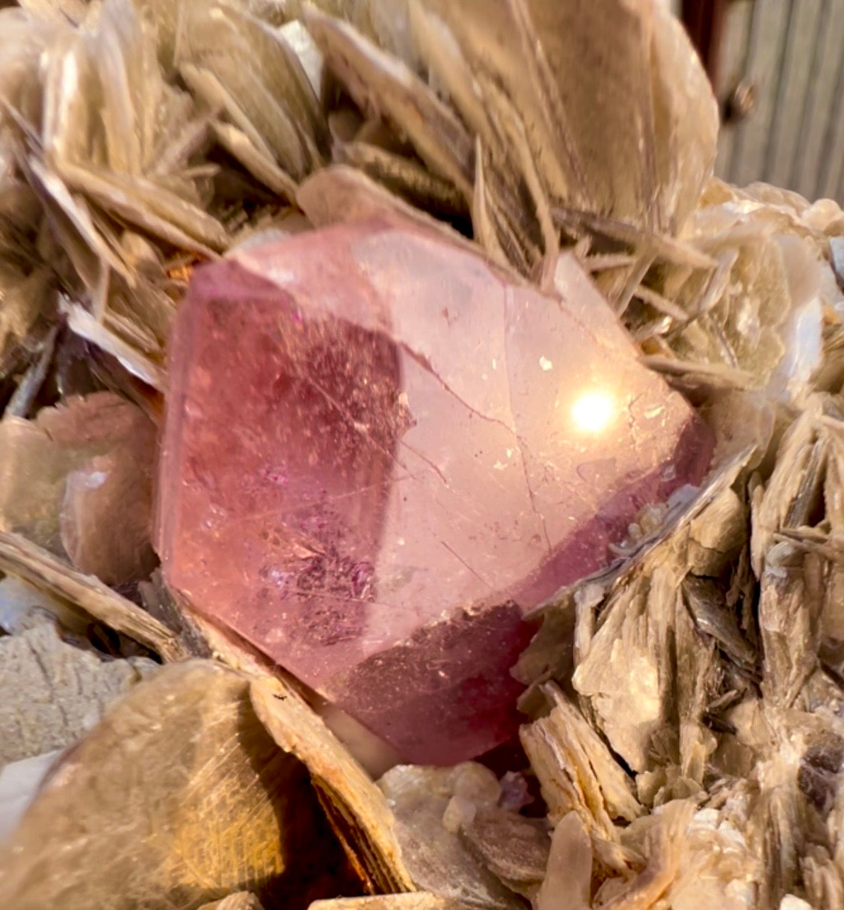 Pink Apatite crystal on mica, Apatite specimen from Pakistan, 489 gram