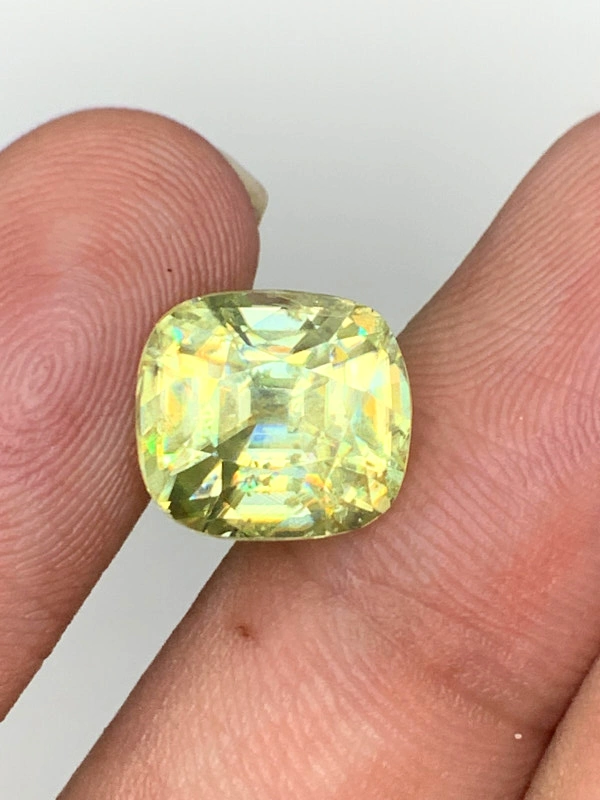 Cusshion Cut Full Fire Yellow Sphene Gemstone, Great Dispersion Sphene Gemstone, Loose Gemstone - 5.70 CT