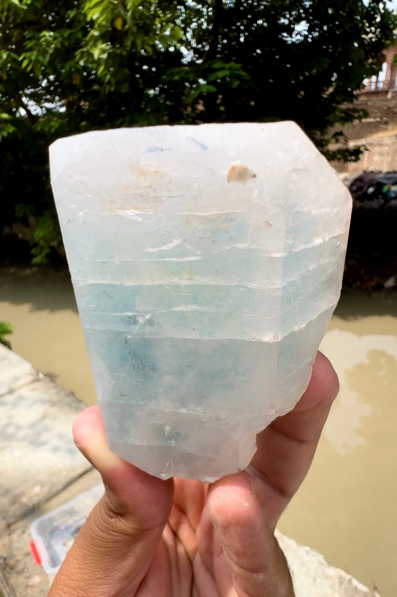 AquaMorganite crystal from Pakistan, 360 gram