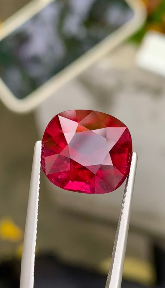 Neon Red Rubellite Tourmaline Gemstone, 11.81 ct