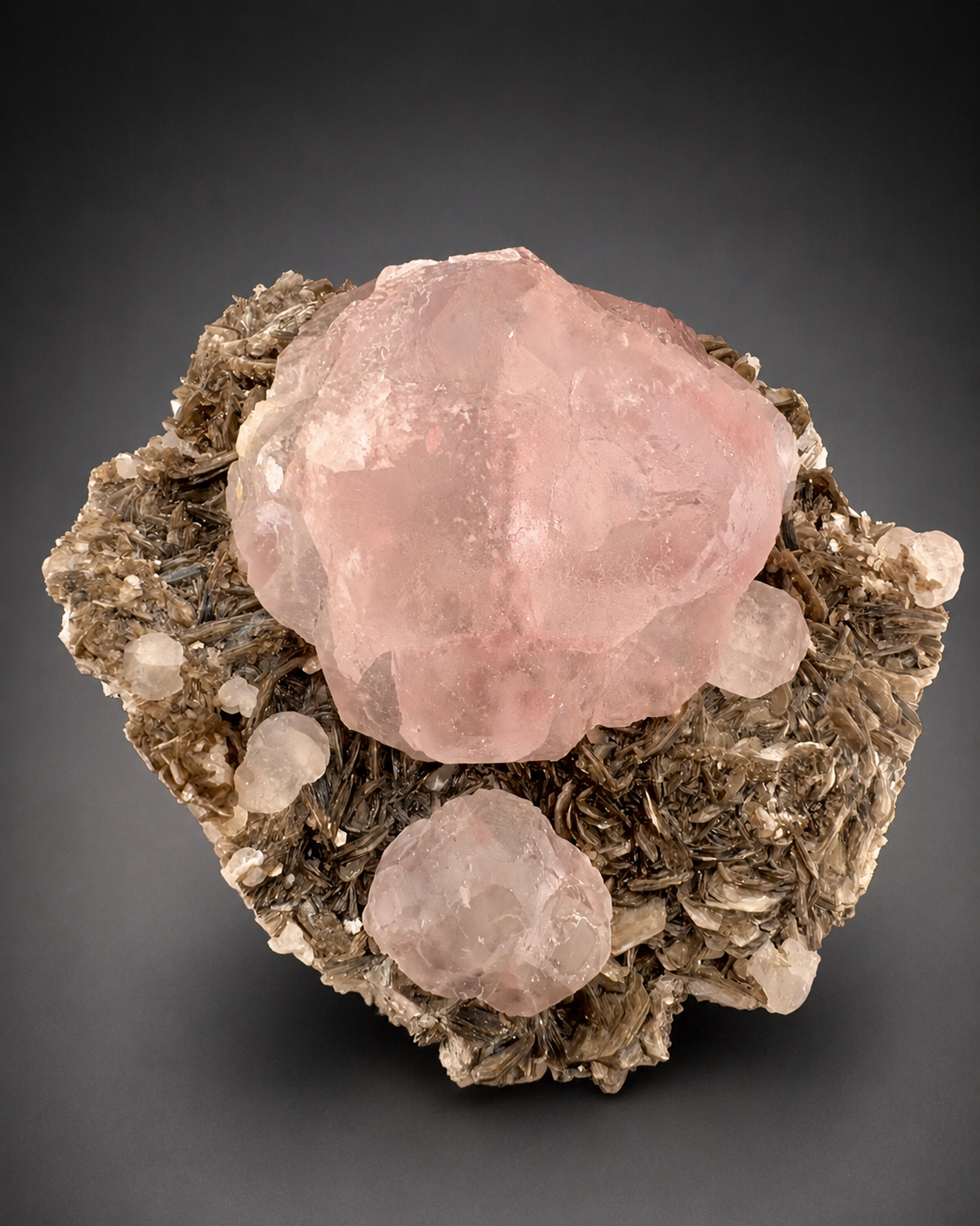 Pink Fluorite on Mica Matrix from Chumar Bakhoor Pakistan, 1619 gran
