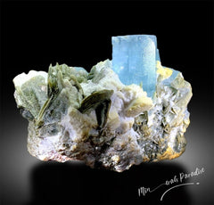 Natural Aquamarine Crystals with Muscovite Mica, Aquamarine Cluster, Aquamarine Specimen, Aquamarine for sale 922 Gram