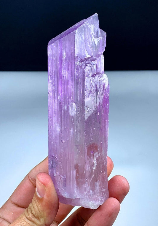 Natural Pink Color Kunzite Crystal, Raw Kunzite Stone, Crystal Sepcimen, Kunzite Gemstone, Kunzite Crystal from Afgahnistan - 417 gram