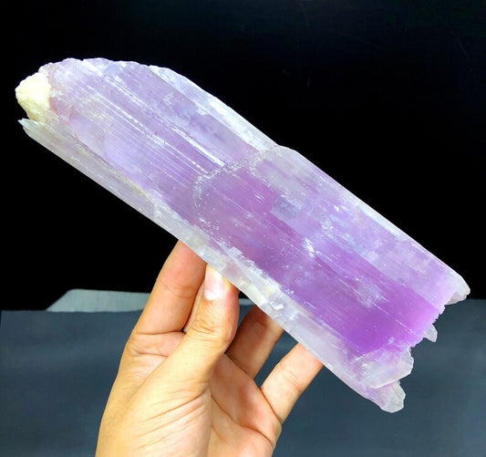 Natural Pink Color Kunzite Crystal, Kunzite Stone, Kunzite Gemstone, Kunzite Specimen, Kunzite Crytal from Afghanistan - 655 gram