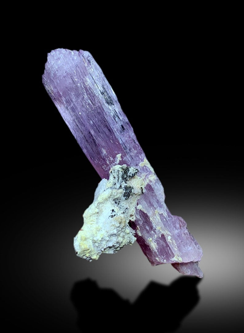 Terminated Pink Kunzite Crystal, Kunzite Specimen, Kunzite From Afghanistan - 187 gram