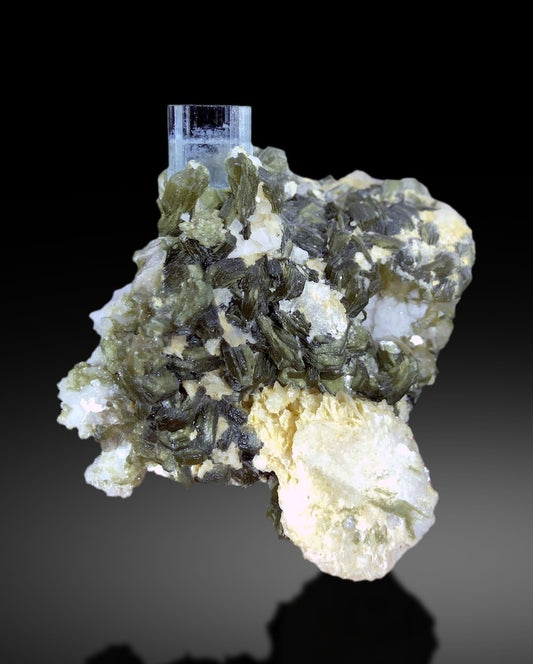 Transparent Blue Color Aquamarine Crystal with Star Mica, Aquamarine Specimen, Aquamarine from Shigar valley Skardu Pakistan - 408 gram