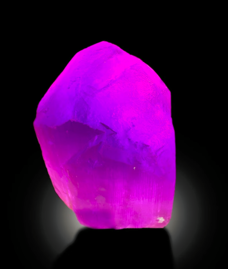 Top Grade Kunzite Crystal, Deep Pink color Kunzite Crystal, Natural Kunzite stone, Kunzite specimen, Raw Kunzite, Kunzite gemstone, 1108 g