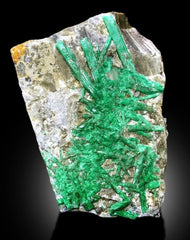 Natural Green Color Emerald Crystals on Matrix, Emerald Specimen, Emerald Cluster, Raw Mineral, Lustrous Emerald - 1500 gram