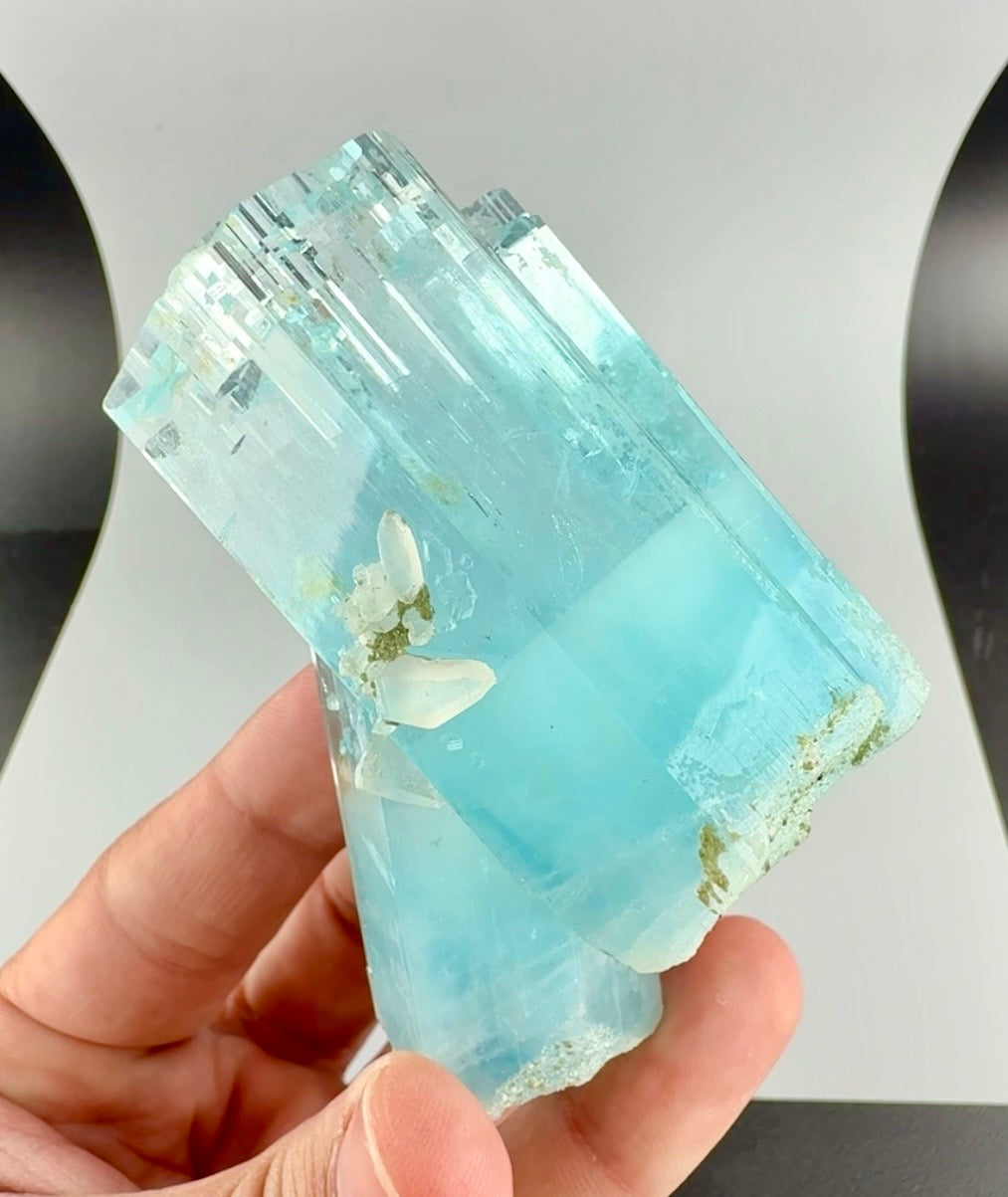 Aquamarine crystal from Pakistan, 166 gram
