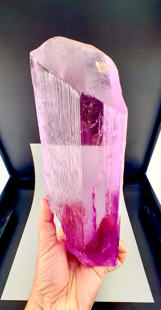 Facet Grade Kunzite Crystal , 2293 gram