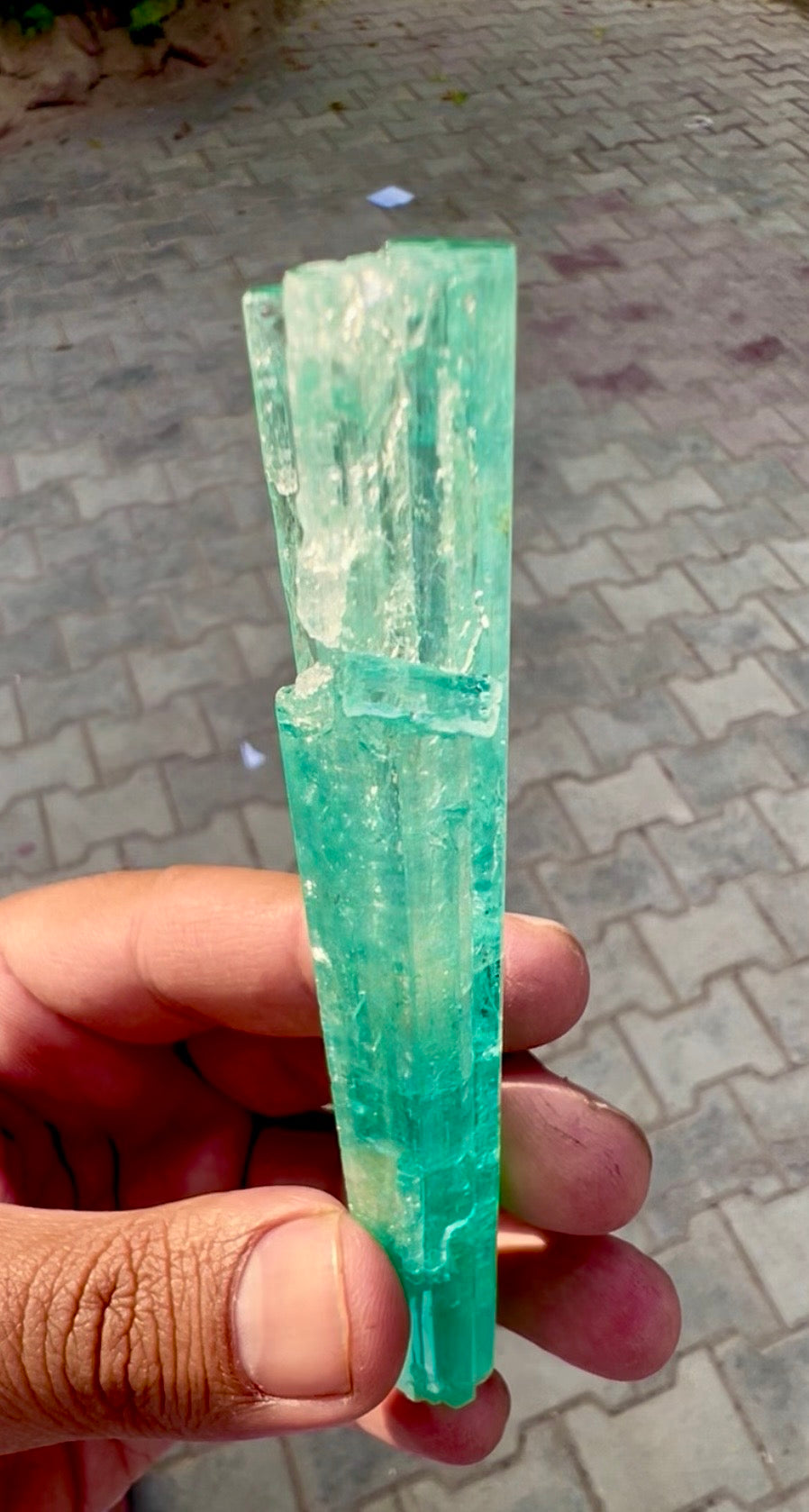 Vanadium Beryl , Nigerian Emerald, 58 gram
