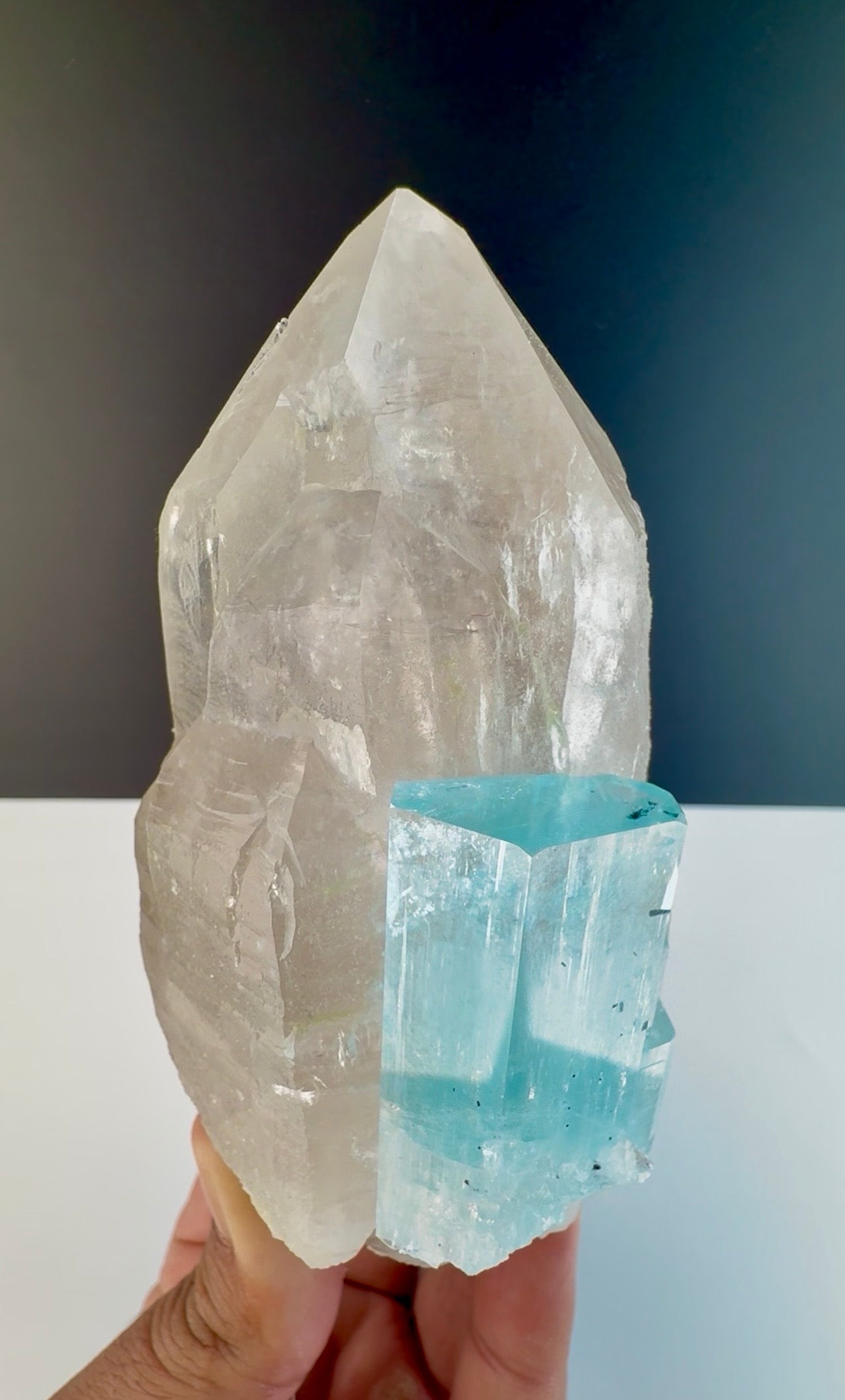 Aquamarine with Quartz from Pakistan, 688 gram