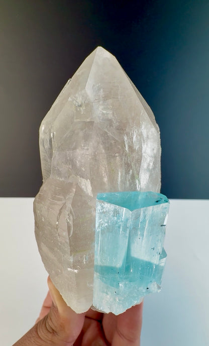 Aquamarine with Quartz from Pakistan, 688 gram