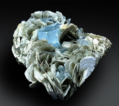 Natural Aquamarine Crystals with Muscovite Mica, Aquamarine Specimen, Aquamarine Cluster, Aquamarine Bunch, Mineral Specimen, 516 G