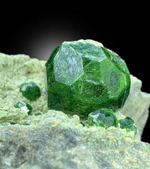 Demantoid Garnet, Green Garnet, Garnet Crystals, Demantoid Garnet Specimen, Crystal Cluster, Mineral Specimen, Garnet on matrix, 228 gram