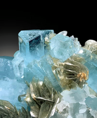 Aquamarine Specimen, Aquamarine Crystals with Mica, Aquamarine Cluster, Muscovite Mica, Crystal Cluster, Mineral Specimen, 725 g