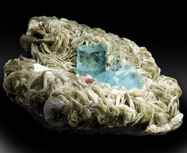 Aquamarine Crystals, Pink Apatite, Muscovite Mica, Aquamarine Specimen, Apatite Crystal, Combo Mineral, Mineral Specimen, Raw Stone, 1380 g