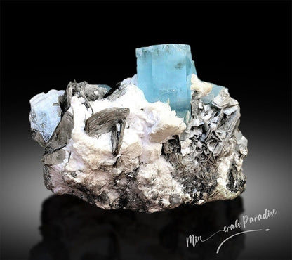 Natural Aquamarine Crystals with Muscovite Mica, Aquamarine Cluster, Aquamarine Specimen, Aquamarine for sale 922 Gram