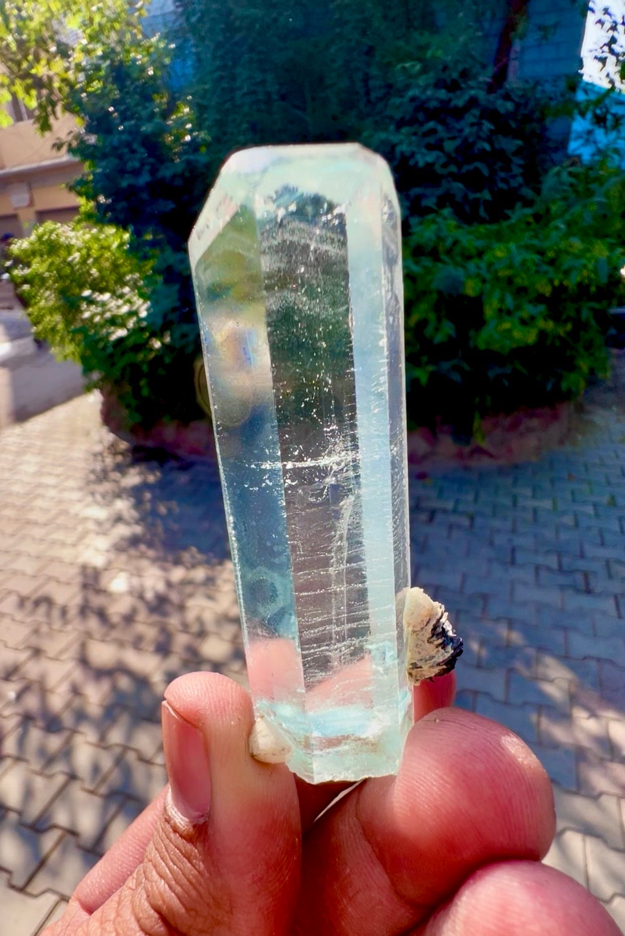 Aquamarine crystal with Hematite Flower from Pakistan, 48 gram