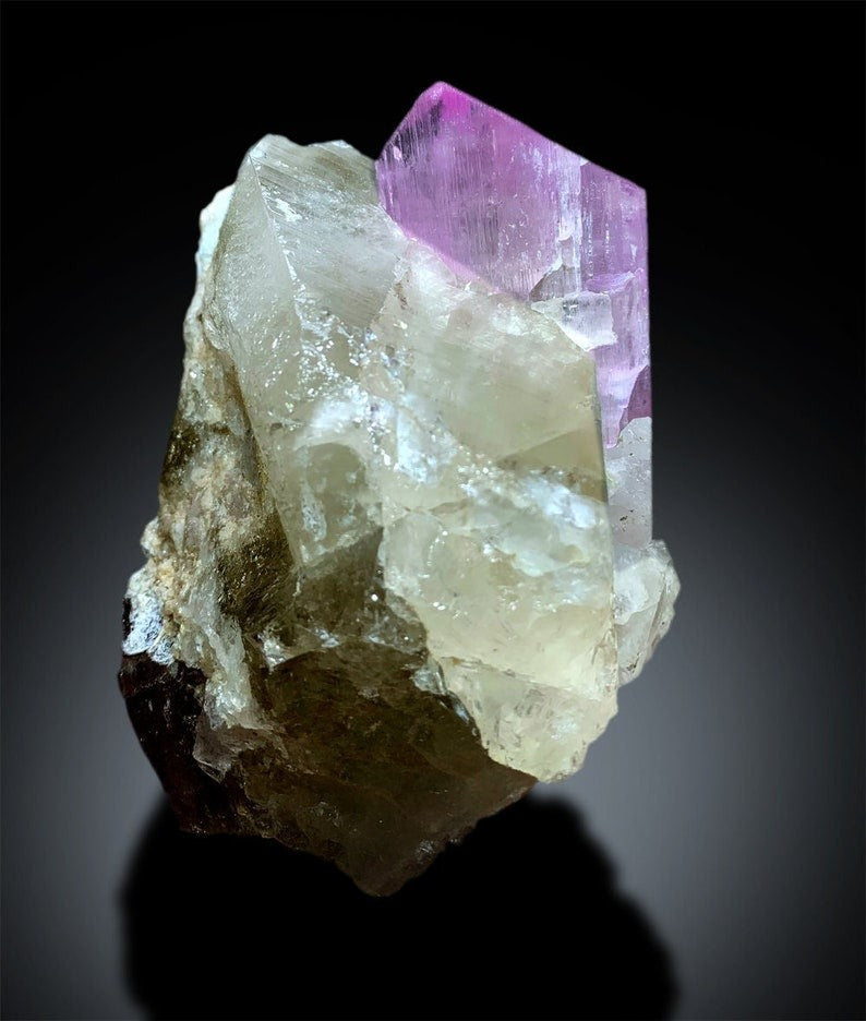 Pink Kunzite Crystal on Quartz, Natural Kunzite, Kunzite Stone, Aesthetic Mineral, Fine Mineral, Kunzite Specimen From Afghanistan 1469 g