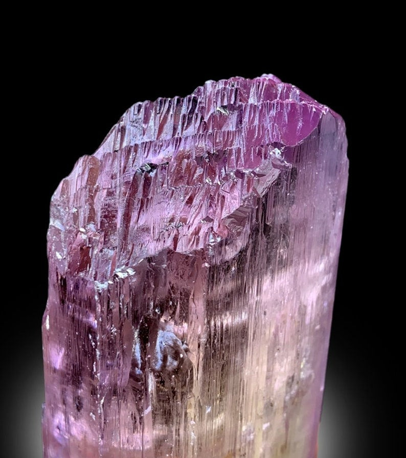 Pink Kunzite Crystal, Natural Kunzite Crystal, Kunzite with Complex Terminations, Bicolor Kunzite, Chakra stone, Healing Crystals, 679 g