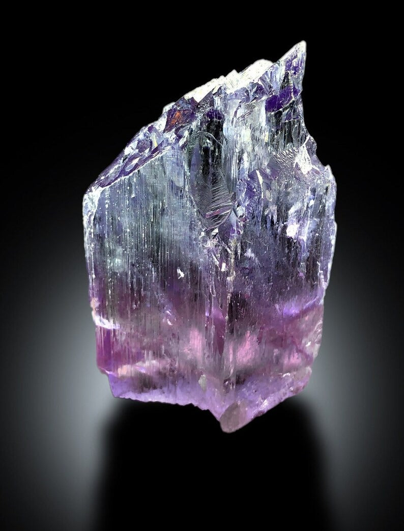 Natural Kunzite Crystal, Pink Kunzite, Kunzite From Nuristan Afghanistan - 464 g , 117*73*37 mm