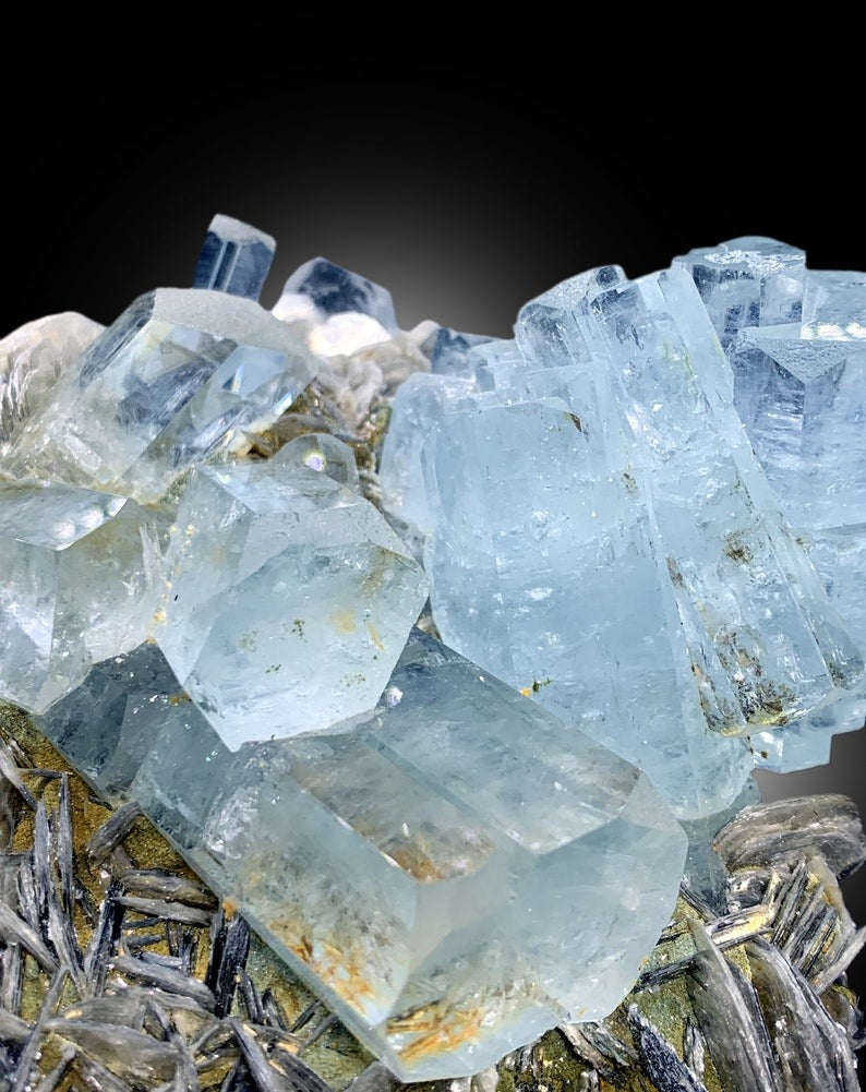 Blue Aquamarine Crystals Cluster With Muscovite Mica Mineral Specimen From Gilgit Baltistan Pakistan - 672 gram