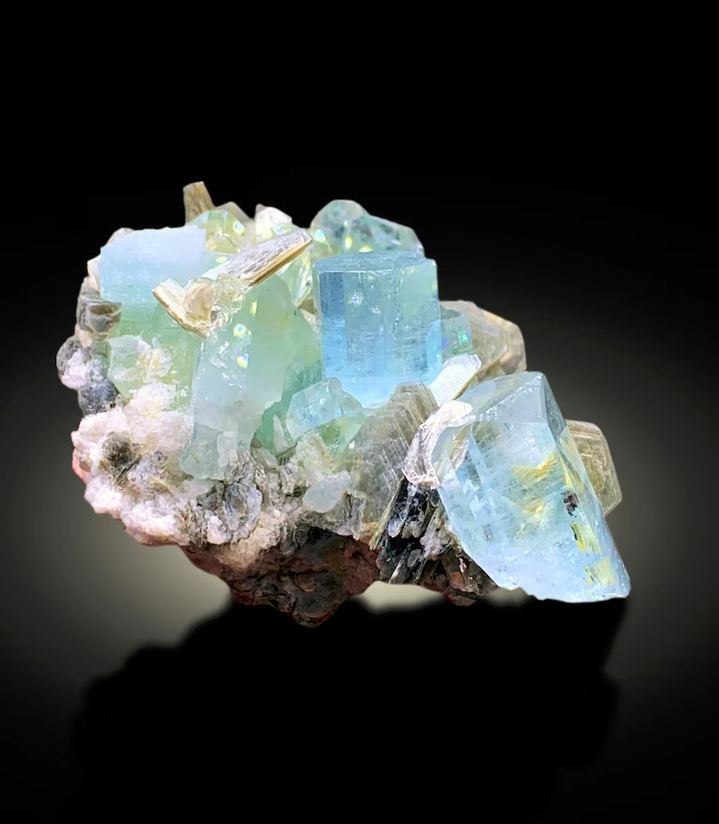 Natural Blue Color Aquamarine Cluster with Muscovite Mica, Aquamarine Bunch, Aquamarine from Nagar valley Gilgit Pakistan - 510 gram