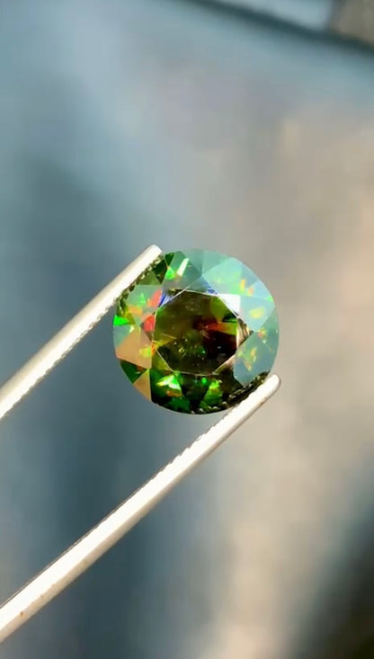 AAA Chrome Sphene Gemstone, Sphene Faceted Cut Stone, Loose Gemstone, Sphene Jewellry, Handmade Jewellry - 6.21 CT