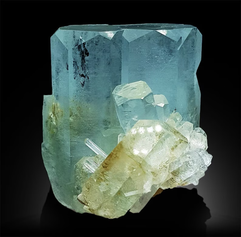 Natural Sky Blue Color Aquamarine Cluster, Aquamarine Crystals, Raw Mineral, Crystal Specimen, Aquamarine Specimen - 118 gram