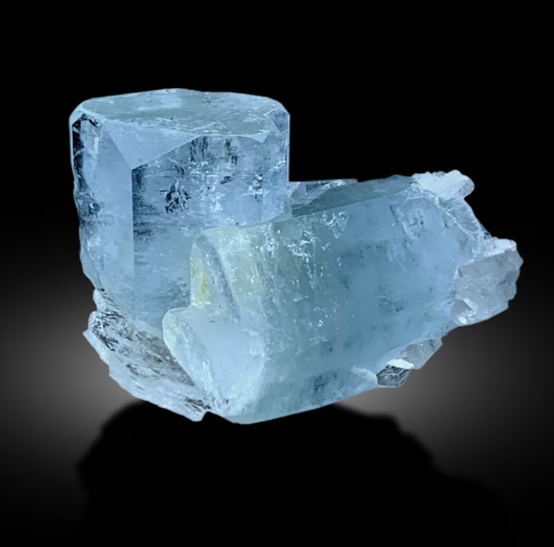 Natural Sky Blue Color Aquamarine Crystals, Raw Mineral, Aquamarine Specimen, Aquamarine from Nagar Mine Skardu Pakistan - 141 gram