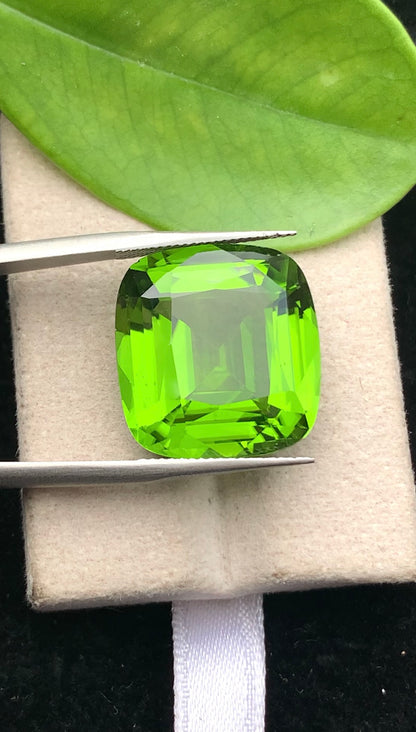 Natural Green Peridot 20.80 Ct Cushion Cut – Pakistan Peridot Gemstone