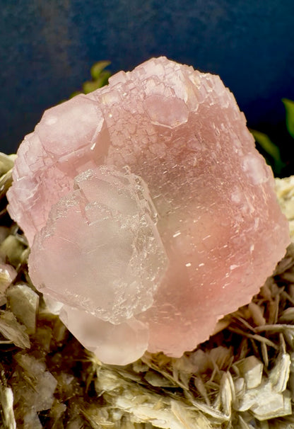 Pink Fluorite on Mica from Pakistan , 1436 gram