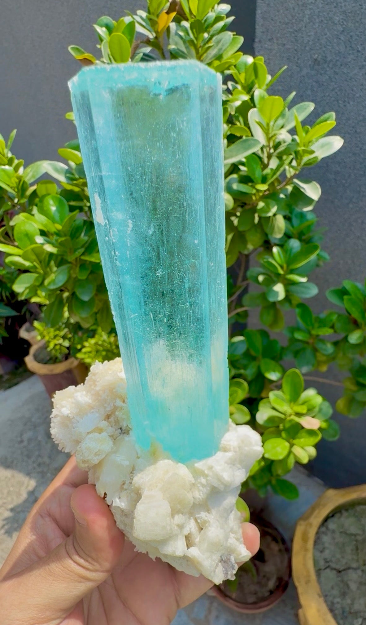 Aquamarine specimen from Pakistan, 570 gram