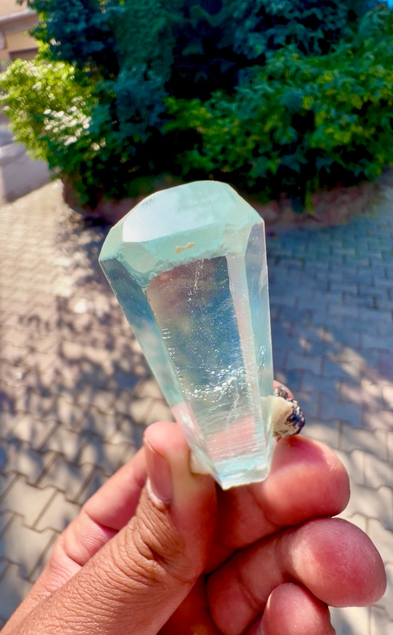 Aquamarine crystal with Hematite Flower from Pakistan, 48 gram