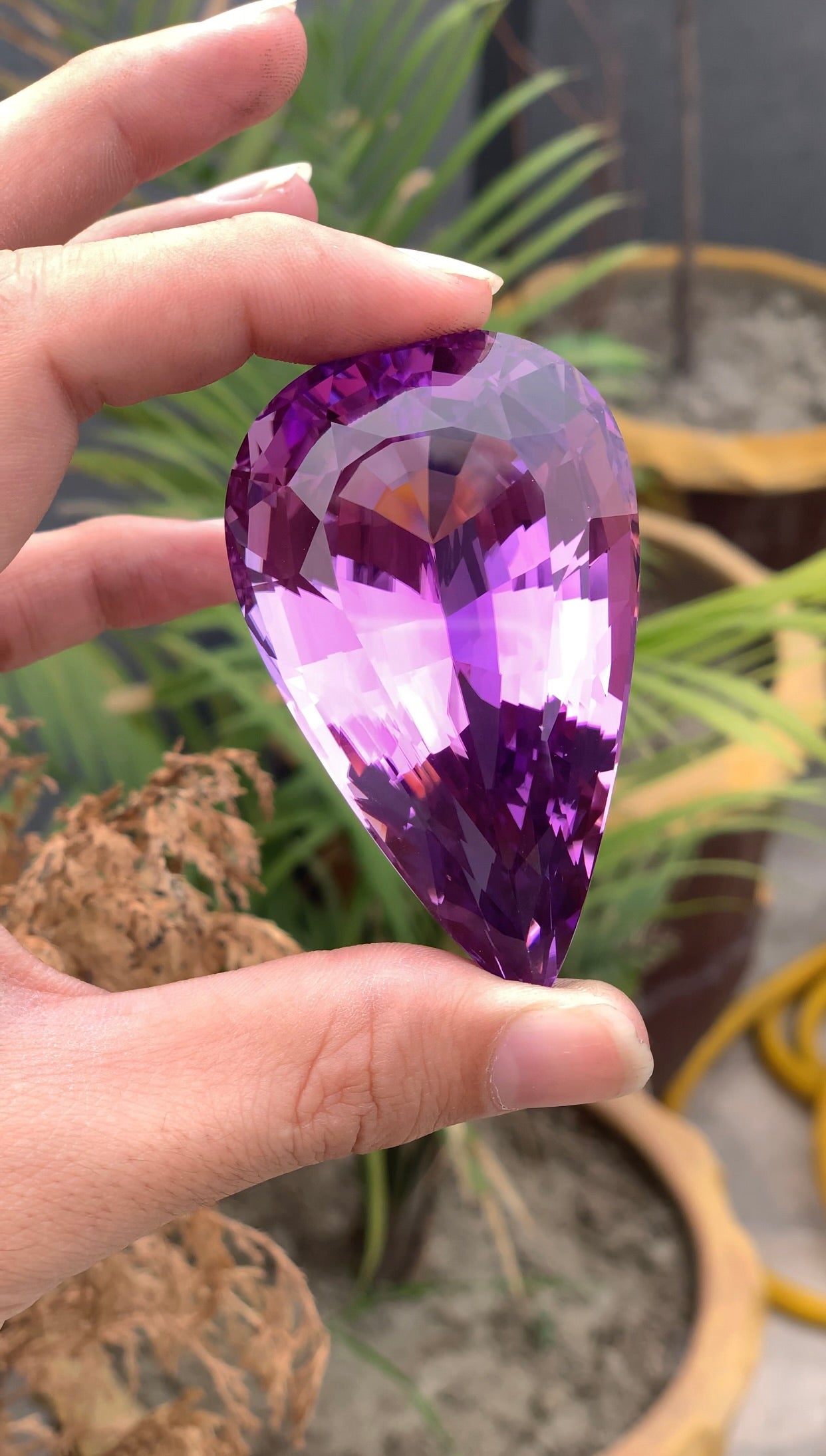 Deep Pink Kunzite Gemstone from Afghanistan – 477 Ct Museum Size Collector Gem – Investment Stone