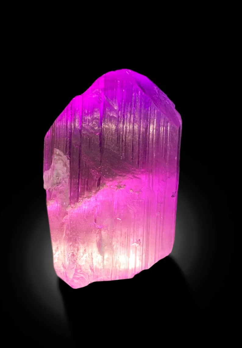 Top Grade Kunzite Crystal, Deep Pink color Kunzite Crystal, Natural Kunzite stone, Kunzite specimen, Raw Kunzite, Kunzite gemstone, 1108 g