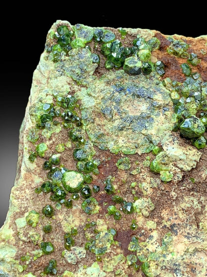 Demantoid Garnet, Green Garnet, Garnet Crystals, Demantoid Garnet Specimen, Crystal Cluster, Mineral Specimen, Raw Gemstone, 2156 g