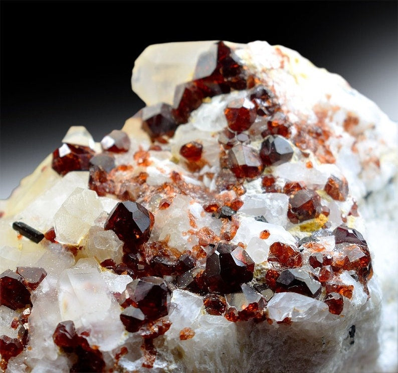 Red Garnet Crystals Cluster with Quartz, Natural Garnet, Garnet Stone, Garnet Rough, Fine Mineral, Garnet Specimen - 743 g
