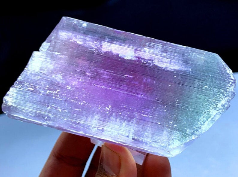 Natural Bicolor Kunzite Crystal, Kunzite Stone, Kunzite Specimen, Raw Mineral, Kunzite Crystal from Afghanistan - 291 gram