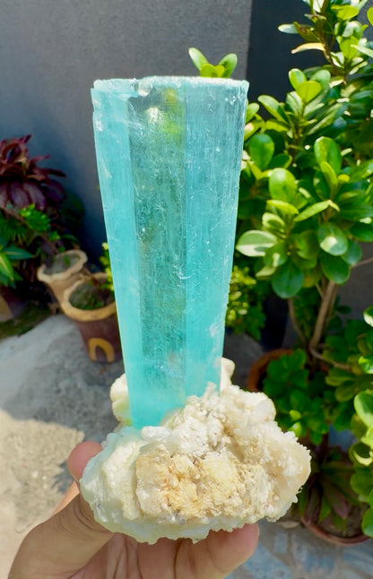 Aquamarine specimen from Pakistan, 570 gram