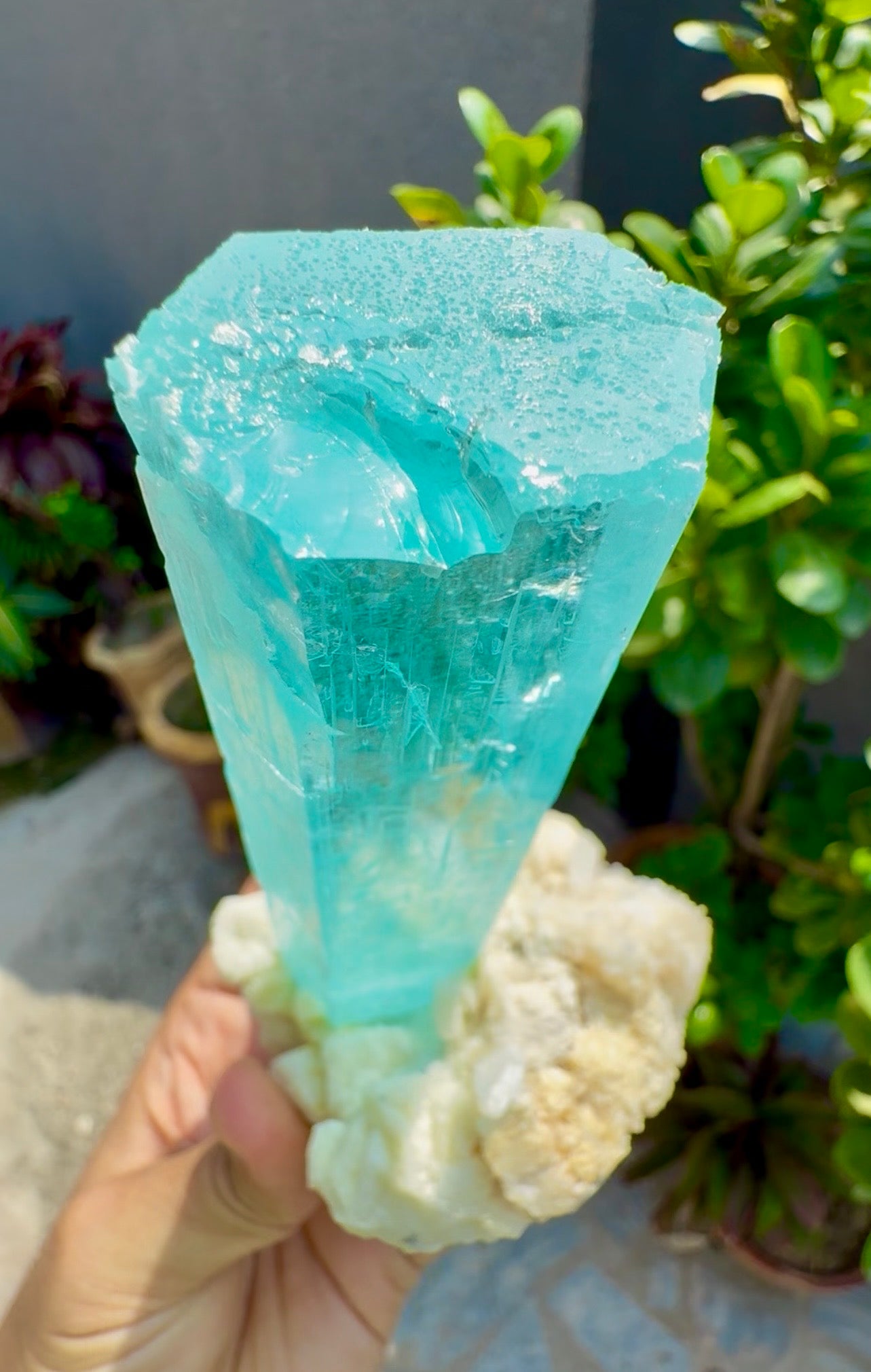 Aquamarine specimen from Pakistan, 570 gram