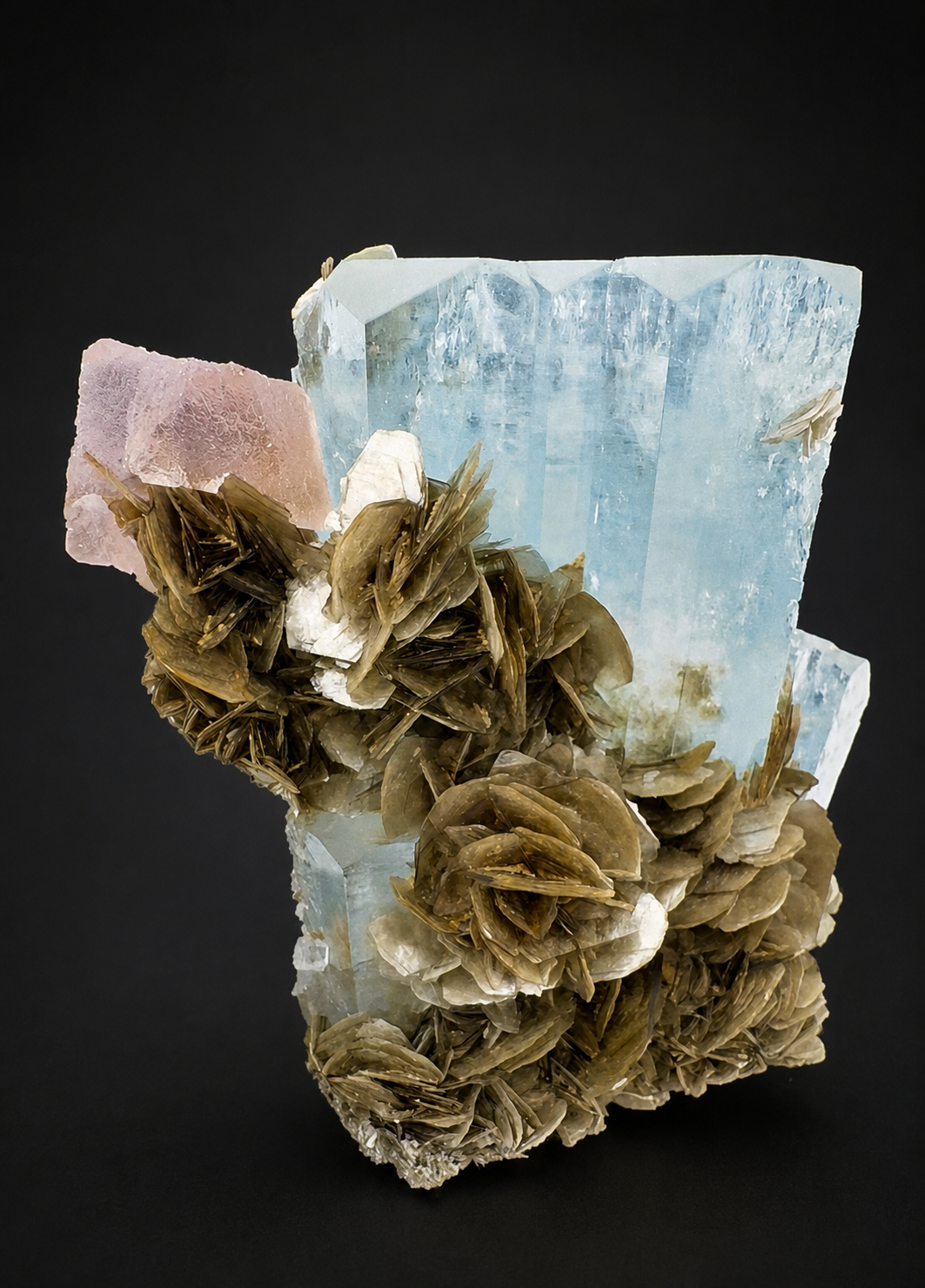 Aquamarine with Pink Fluorite and Mica Specimen from Pakistan, Collector Crystal, 301 gram