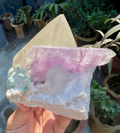 Kunzite with Quartz on matrix from Afghanistan, 740 gram